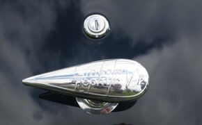 1937 Lincoln Zephyr V12 - 9