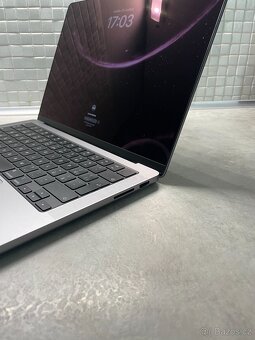 Apple MacBook Pro 14" 2023, M3 8GB/512GB Vesmírně šedý - 9
