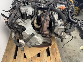 Motor 2,7 TDI CGKA Audi A5 8T - 9