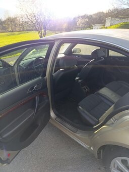 Škoda Superb I. 2.8 V6 - 9