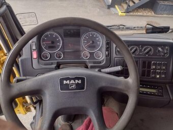 6x6 sklápěč 33/26t MAN TGA - 9