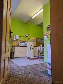 Prodej bytu 4+1 + půdní pokoj - 9