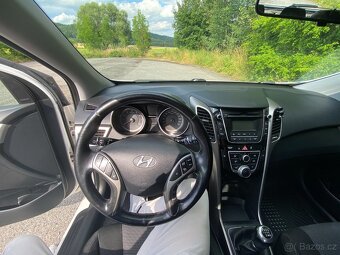 Hyundai i30 Hatchback 1.4i 73 kW - 9