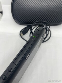 PlayStation Vita PCH-2004 LCD verzia - 9