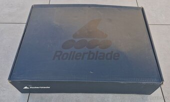 Kolečkové brusle Rollerblade MACROBLADE 110 3WD - 9