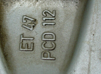 ZIMNÍ OCTAVIA 2,3 PNEU 195/65/15 - 9