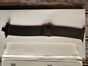 Apple 49mm Natural Titanium Milanese Loop - Small - 9