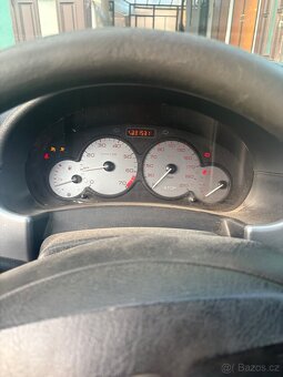 Citroen berlingo 1.6 - 9