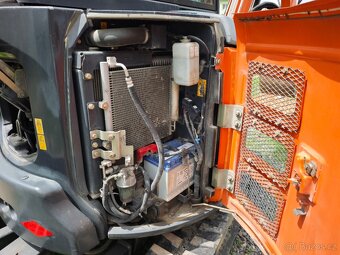 Pásový minibagr Hitachi ZX33U- 5A - 9
