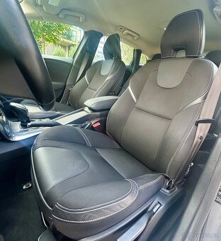 VOLVO V40 2.0D3 110KW 5VÁLEC-AUTOMAT-KAMERA-COCKPIT-98Tkm - 9