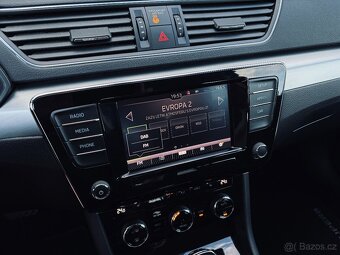 ŠKODA SUPERB COMBI III 2.0TDI 140KW DSG 4X4 2018 - 9