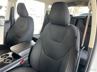 Ford S-Max 2,0TDCi Aut Titanium Tažné 7M - 9