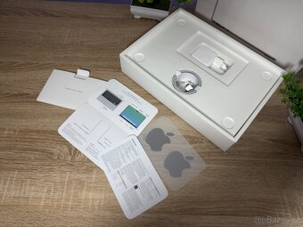 MacBook Air M3 13,6" CTO - 9