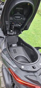 Yamaha X-max 125 ABS - 9