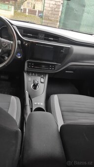 Toyota Auris 1.8i Hybrid, Combi. - 9