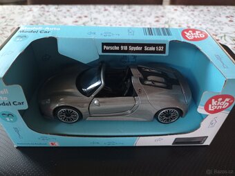Modely aut 1:32 Audi, Mercedes, BMW, Porsche - 9