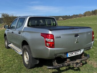 MITSUBISHI L200  2.4 DIESEL  4x 4 - 9