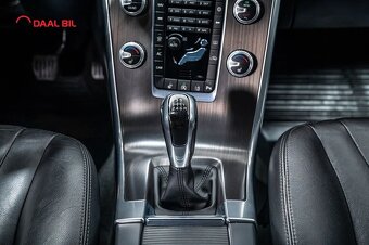 Volvo XC60 D4 140kW SUMMUM 2016 - 9