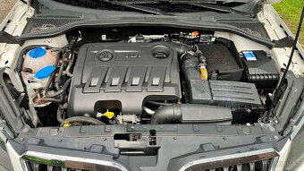 ŠKODA YETI 2.0TDI,103KW. DSG,SERVISNÍ KNIHA. - 9