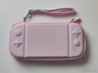 Nintendo Switch Lite záruka Alza +10 her - 9