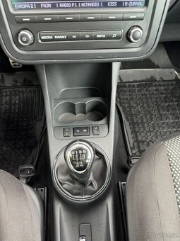 Škoda Roomster Scout 1.2 TSI - 9
