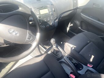 Hyundai I30 r.v. 2007 - 9