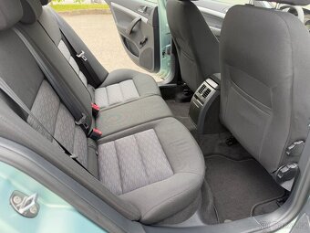 Škoda Octavia 1.6 mpi 75kw facelift hatchback - 9