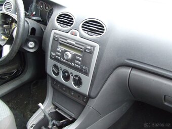 Prodám náhradní díly Ford Focus MK2 kombi 1.6 16v - 9