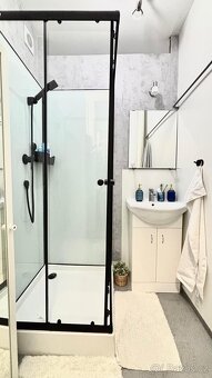 Pronájem bytu 3+1, balkon + 2 sklepy bez provize - 9