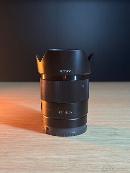 Sony A7 II set - 2 objektivy, mikrofony, filtry sd karta - 9