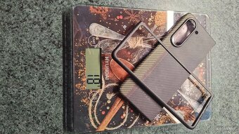 Samsung Galaxy Z Fold 5 příslušenství - 9
