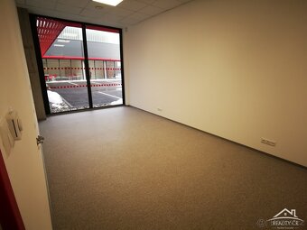 Skladovací hala Jihlava - 9