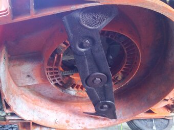 Benzínová sekačka s pojezdem WOLF GARTEN Senator, el.start - 9