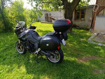 Triumph Tiger 1050 - 9