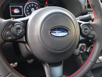 Subaru BRZ 2.4i Boxer 172kW Limited r.2023 jen 1 360km - 9