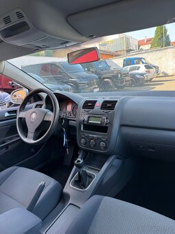 Volkswagen Golf Variant 1.9 TDI Comfortline Cena: 85 000 Kč - 9