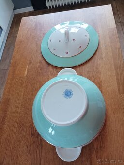 VELKÁ PORCELÁNOVÁ TERINA HÁZENKA FRANCIE - 9