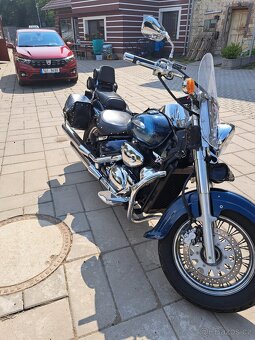 Suzuki Intruder Volusia 800 - 9