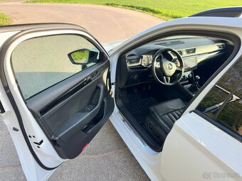 Škoda Superb Combi 2.0 TDI 110kW Laurin & Klement - 9