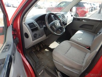 VOLKSWAGEN Transporter 2.5 TDI, 9 MÍST, TAŽNÉ - 9