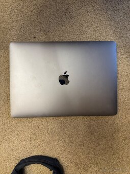 MacBook Pro 2017 touch bar - 9
