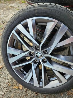 Letní alu kola Lerna 18" Škoda Octavia IV 225/45 R18 - 9
