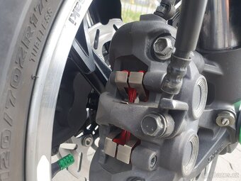 Kawasaki Z1000 2011 - 9