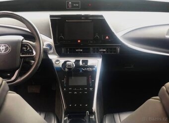 Toyota Mirai. 2017. - 9
