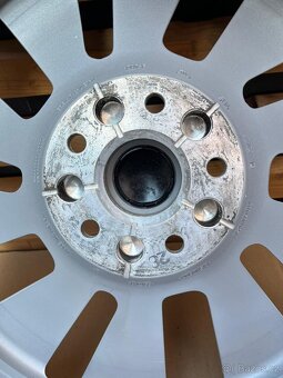 Alu originální kola Volkswagen T7,R17 model Dundrod, 5x120❄️ - 9