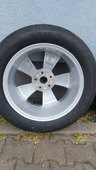 Alu kola 5x112 r17 originál Škoda Superb 3 Triton - 9