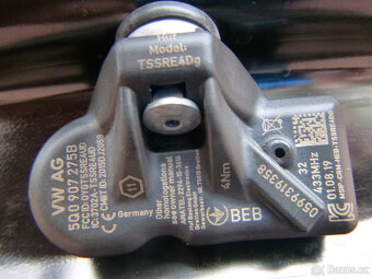 Plechové disky sada originál VW 5x112 6,5Jx17 ET38 TPMS - 9