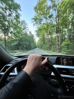 Prodám černé BMW 318d , 105 kw, manuál, kombi - 9