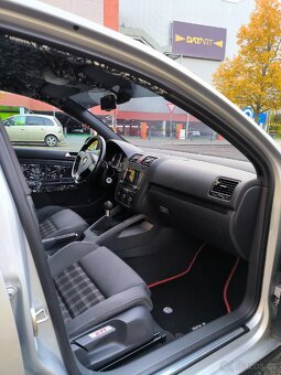 VW Golf 5 GTI - 9