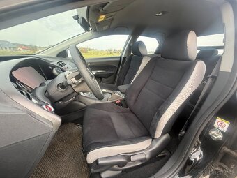 Honda Civic 1,8 VTEC 1.majitel najeto 107000 km - 9